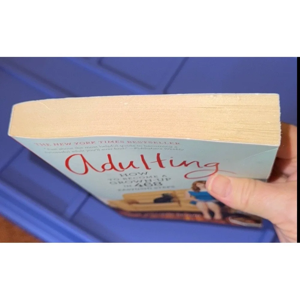 Adulting How to Become a Grown Up in 468 Easy(ish) Steps Book‎